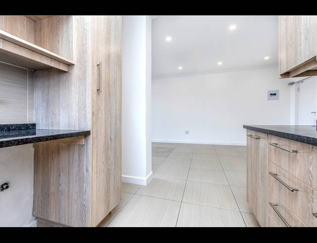 3 BEDROOM APARTMENT RENTED IN WILGEHEUWEL
